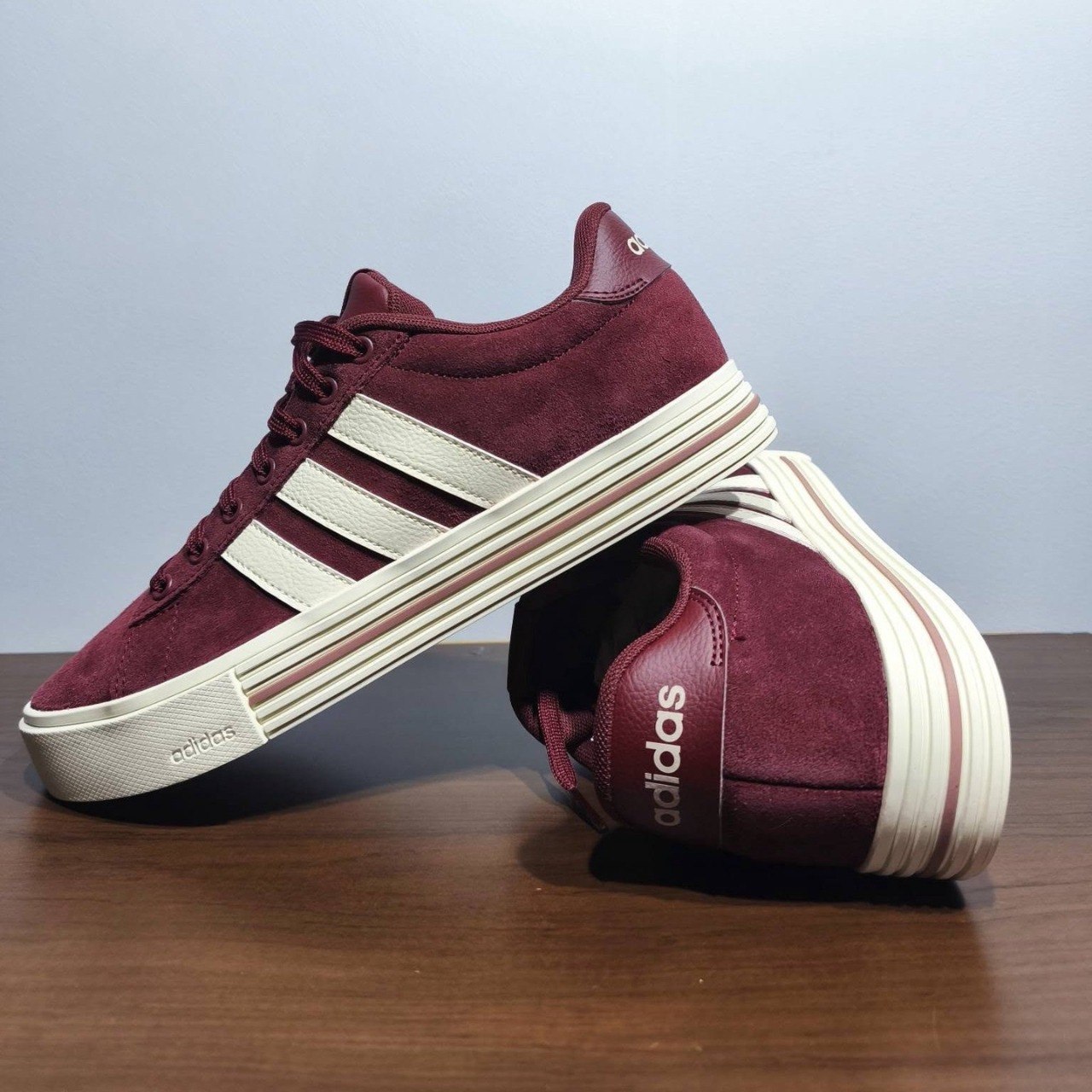 Tênis Adidas Daily 4.0
