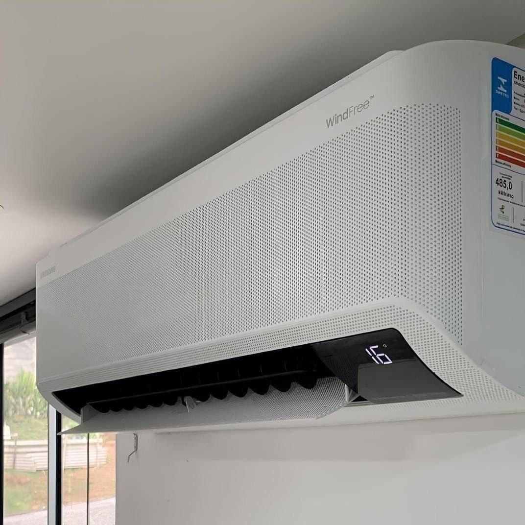 Ar-condicionado Split Samsung Inverter Windfree 18.000 Btus Branco 220v