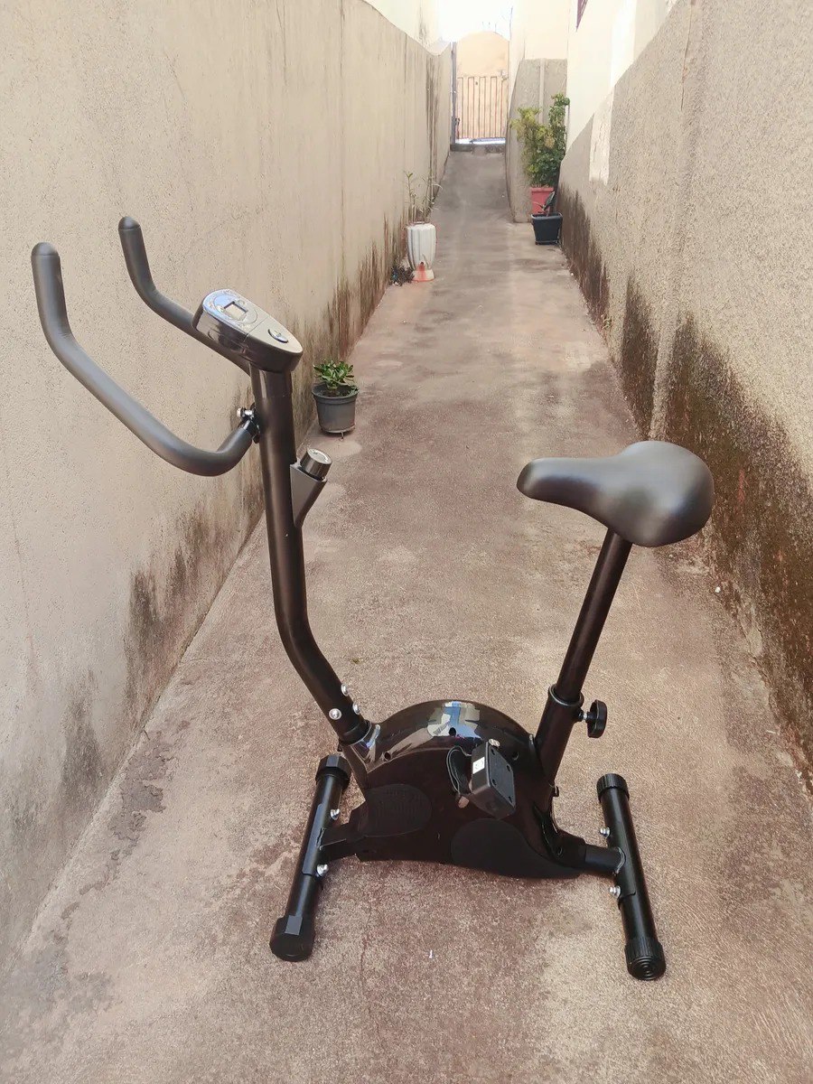 Bicicleta Ergométrica Vertical Tander Tbevcd100