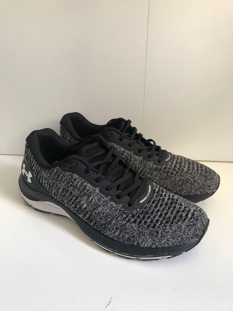 Tênis Under Armour Charged Skyline 3 SE