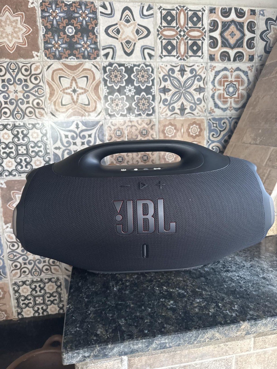 Caixa de Som JBL Boombox 4