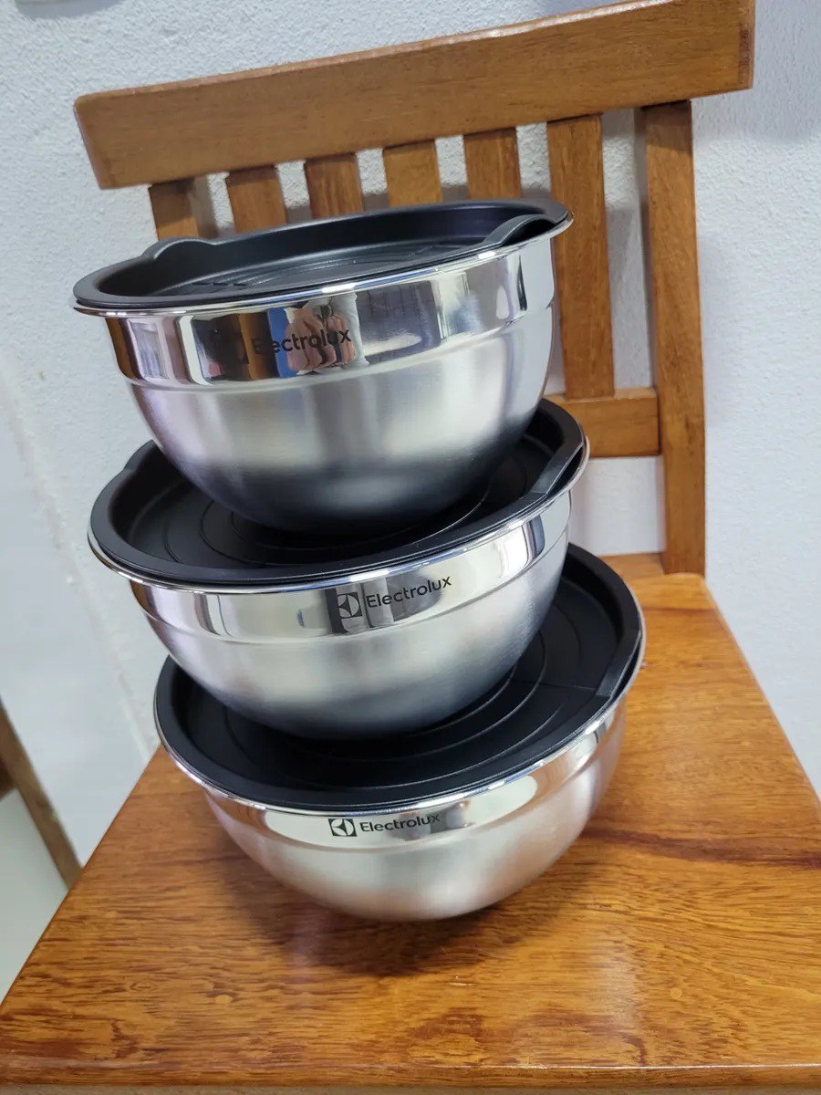 Kit Bowls Tigelas Em Inox Com Tampa Plástica 3 Unidades