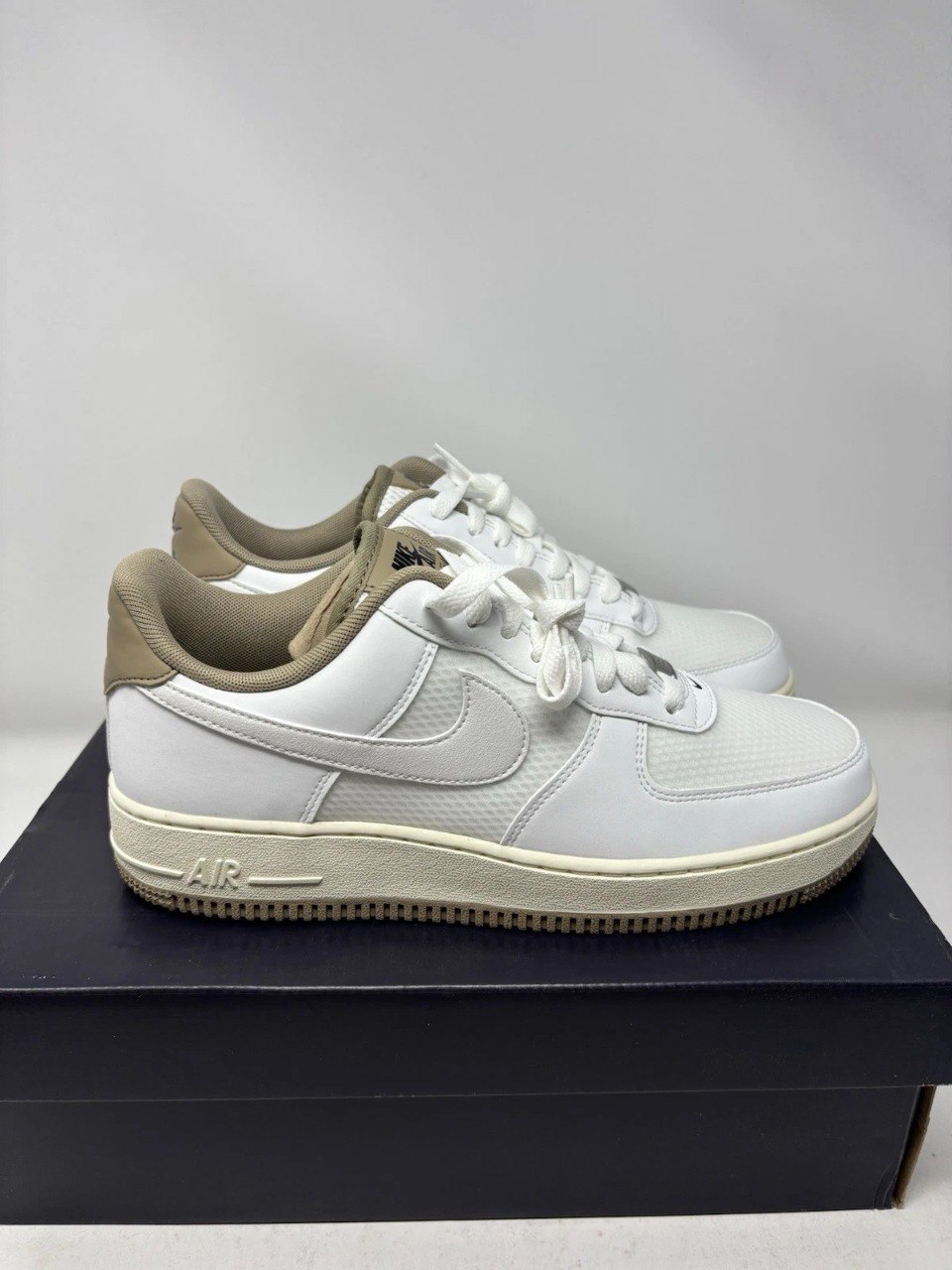 Tênis Nike Air Force 1 07 Masculino - Tam. 38