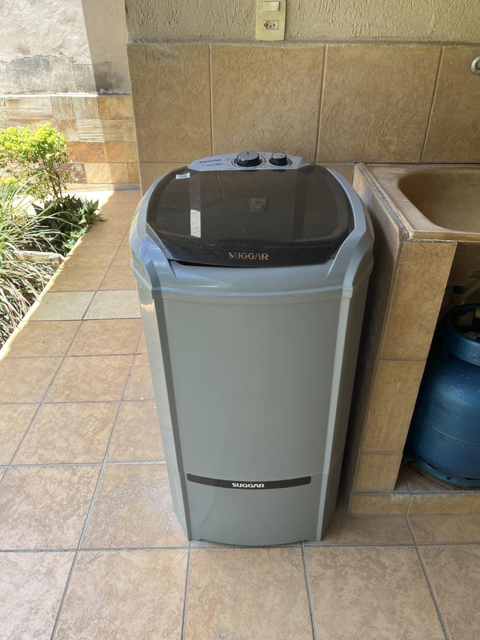 LAVADORA DE ROUPAS LAVAMAX ECO 20KG 110V PRATA LE2001PR