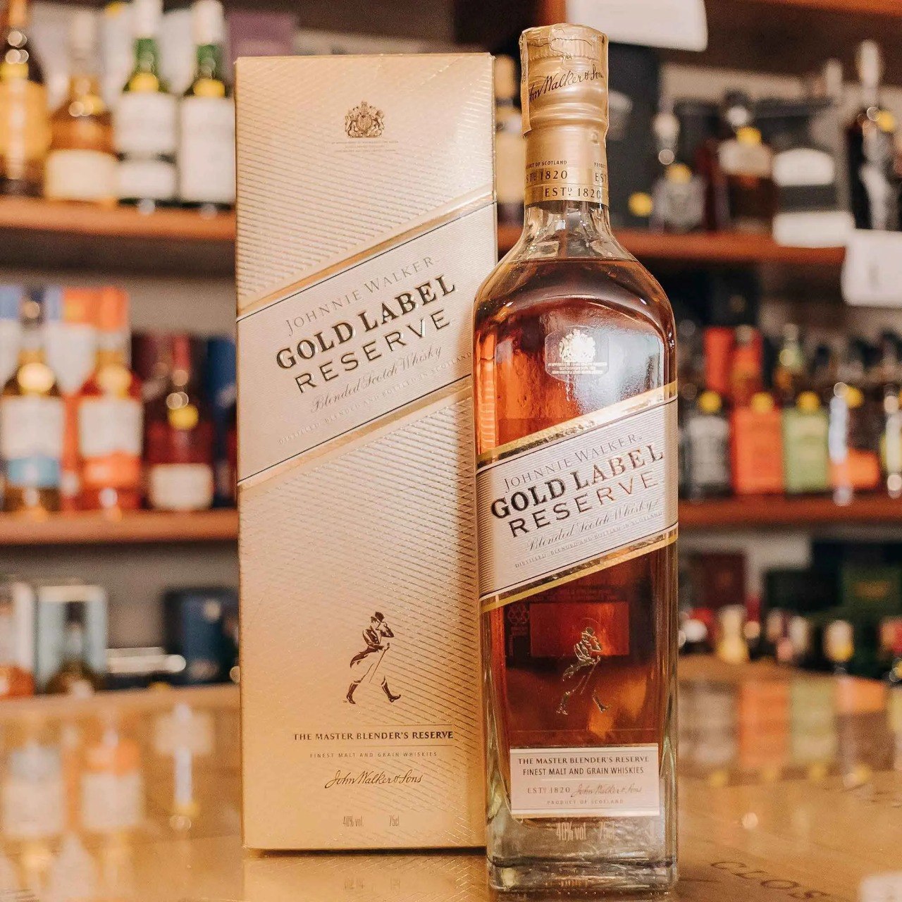 Whisky Johnnie Walker Gold Label 750ml