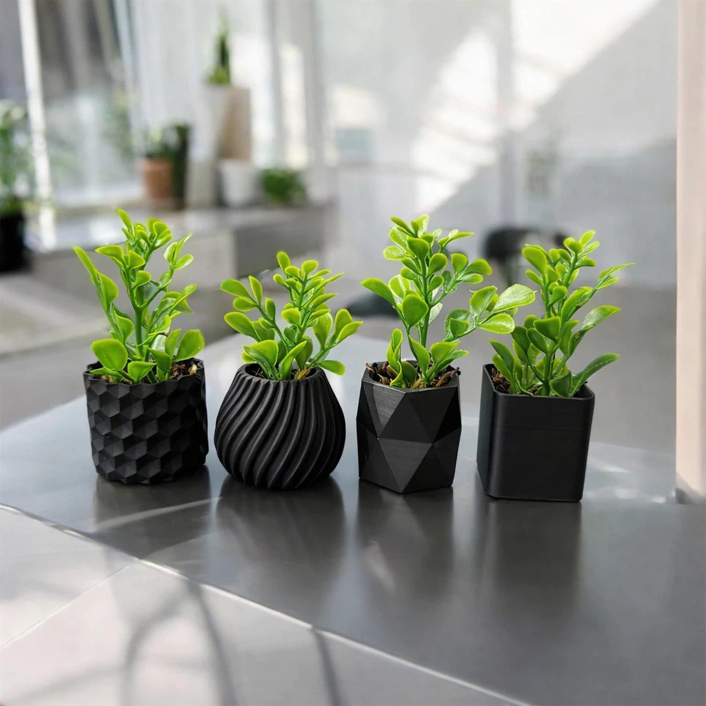Kit 4 Mini Vasinhos Com Planta Artificiais