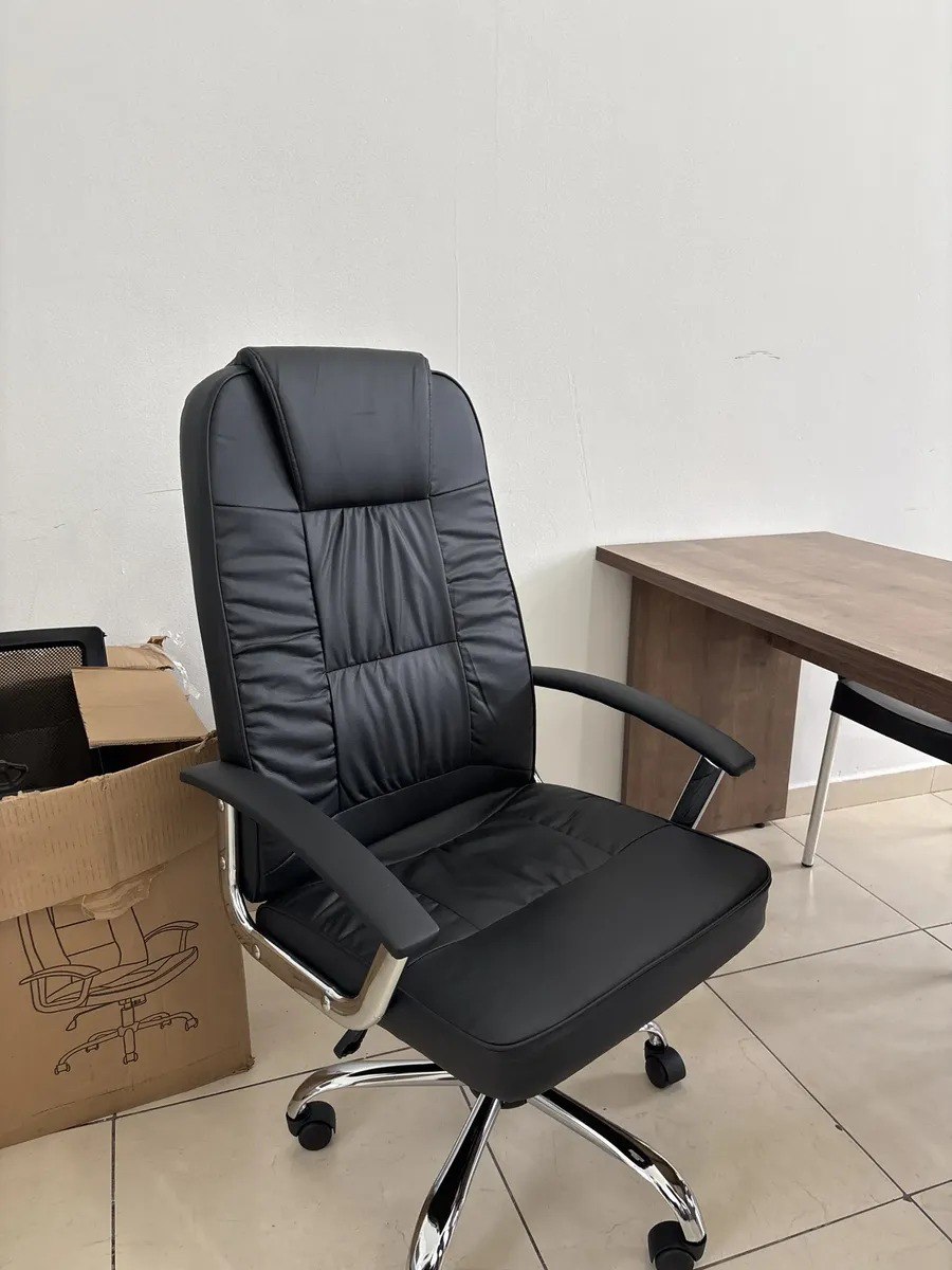 Cadeira De Escritório Presidente Denver Healer Preto